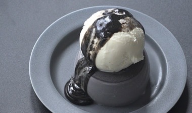 黒ゴマプリンアイス（店内のみ）